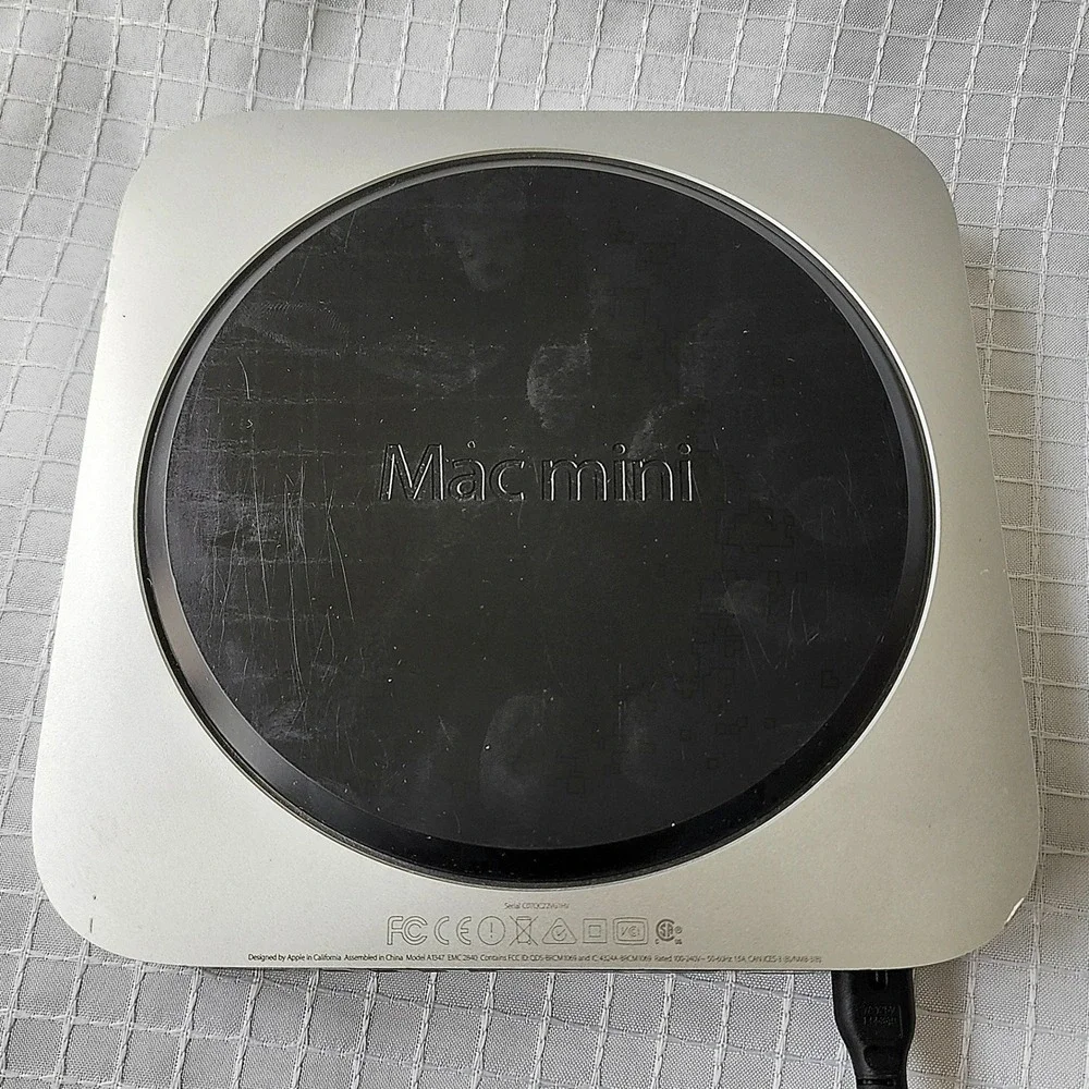 Apple Mac Mini A1347 Late 2014 EMC 2840 Powers on Locked For Parts‎ and Repair